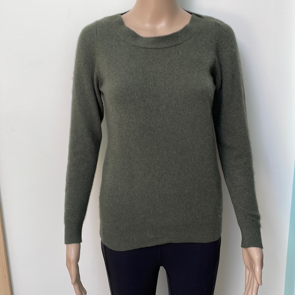 Elena Solano sweater 100% 2 Ply Cashmere Sweater